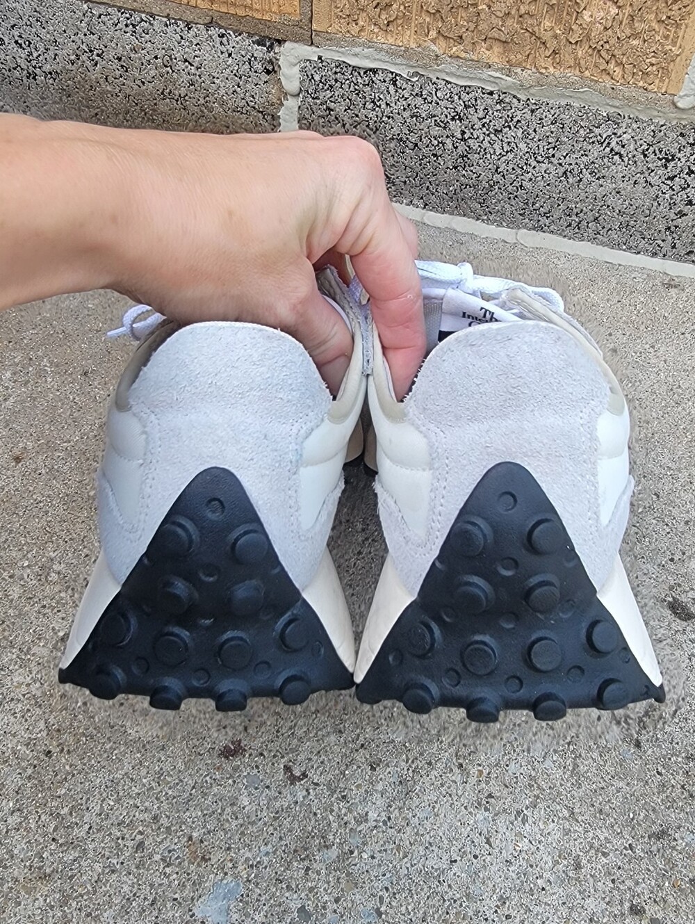New Balance 327 Retro Cream Gray Black Nylon Suede Sneakers Womens 7 - Picture 12 of 14